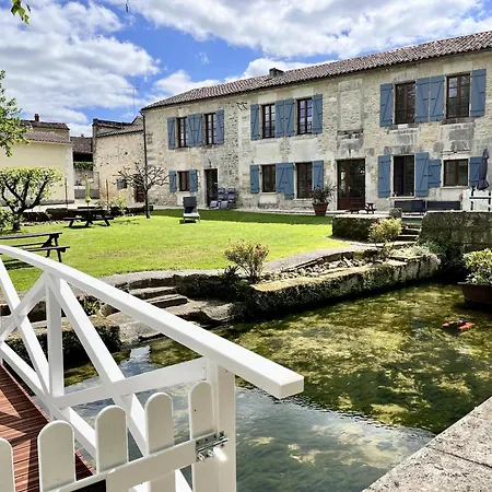 Petit Moulin De Veillard * Bourg-Charente