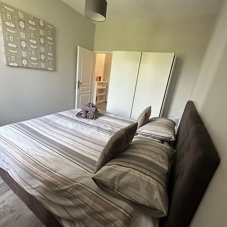 Petit Moulin De Veillard Casa de Férias *